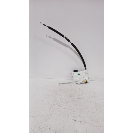 Recambio de cerradura puerta delantera derecha para mg zs suv (azs1) 1.5 vti referencia OEM IAM 11095995  