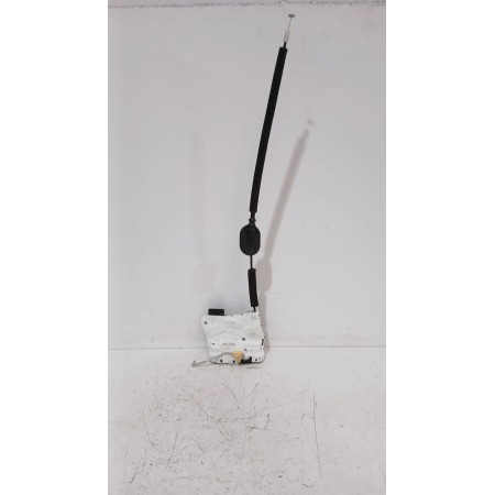 Recambio de cerradura puerta trasera derecha para mg zs suv (azs1) 1.5 vti referencia OEM IAM 11095998  