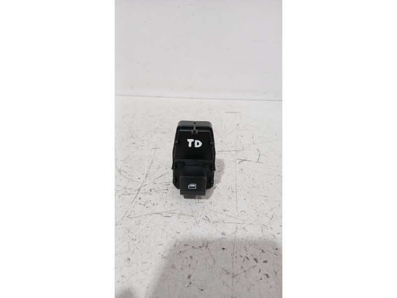 Recambio de mando elevalunas trasero derecho para mg zs suv (azs1) 1.5 vti referencia OEM IAM 11270691  