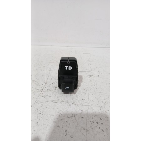 Recambio de mando elevalunas trasero derecho para mg zs suv (azs1) 1.5 vti referencia OEM IAM 11270691  