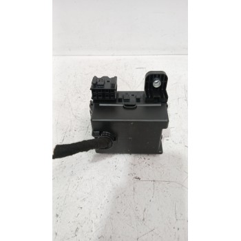 Recambio de caja reles / fusibles para mg zs suv (azs1) 1.5 vti referencia OEM IAM 10577500  