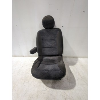 ASIENTO DELANTERO IZQUIERDO 
