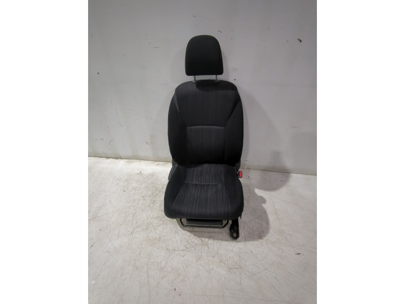 Recambio de asiento delantero derecho para toyota auris (_e15_) 1.6 (zre151_) referencia OEM IAM   