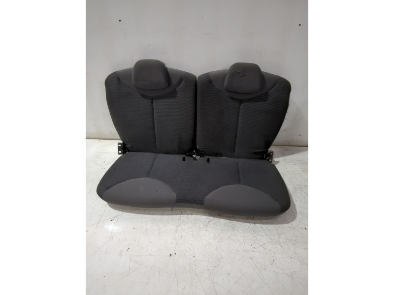 Recambio de asiento trasero para peugeot 107 (pm_, pn_) 1.4 hdi referencia OEM IAM   