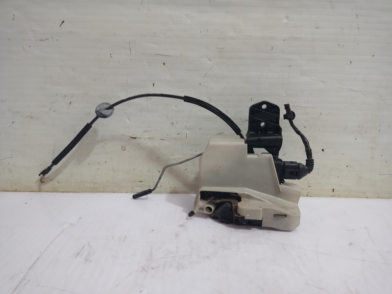 Recambio de cerradura puerta delantera derecha para volkswagen passat berlina (3b3) advance referencia OEM IAM 3B1837016CF  