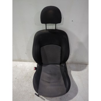 ASIENTO DELANTERO IZQUIERDO 
