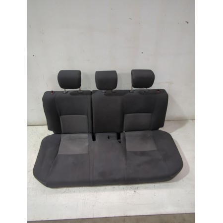 Recambio de asiento trasero para toyota yaris (_p13_) 1.5 (nsp131_) referencia OEM IAM   