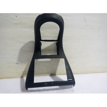 Recambio de moldura para citroën c4 sedan collection referencia OEM IAM 9646338577  