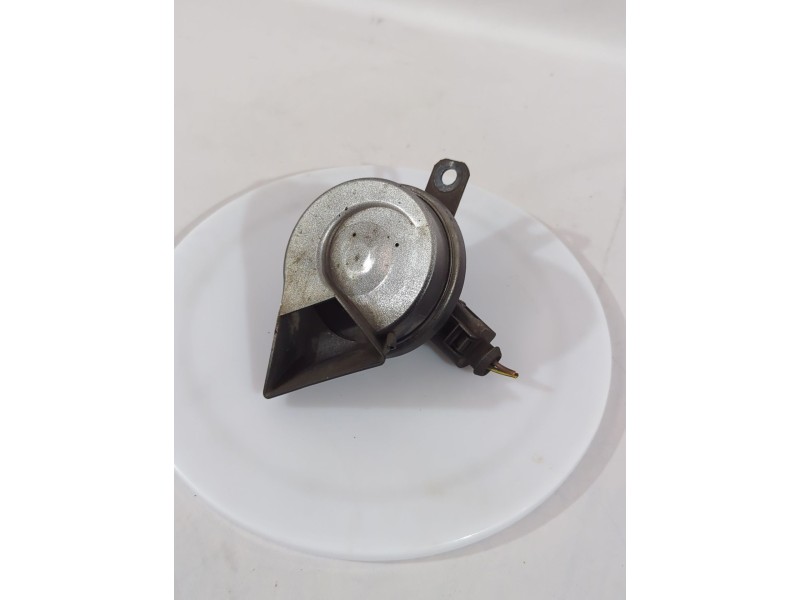 Recambio de claxon para seat ibiza iii (6l1) 1.4 16v referencia OEM IAM 6Q0951223S  