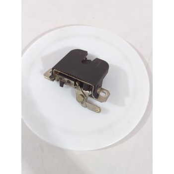 Recambio de cerradura maletero / porton para seat ibiza iii (6l1) 1.4 16v referencia OEM IAM 6L6827505A9B9  