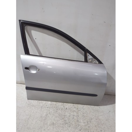 Recambio de puerta delantera derecha para seat ibiza iii (6l1) 1.4 16v referencia OEM IAM 6L4831056S  