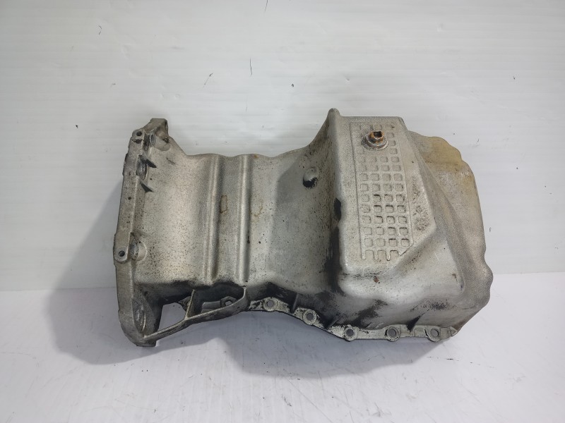 Recambio de carter para renault megane i berlina hatchback (ba0) 1.6e alize referencia OEM IAM 7700273466 / 7700273458  