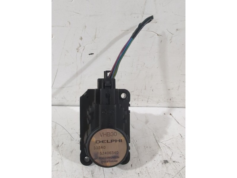 Recambio de motor apertura trampilla para opel astra h sedán (a04) 1.7 cdti (l69) referencia OEM IAM   