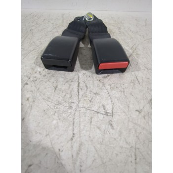 Recambio de enganche cinturon trasero izquierdo para dacia sandero ii (b8_) 1.5 dci referencia OEM IAM 878170958R  