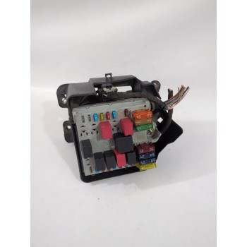 CAJA RELES / FUSIBLES 0000046812230/46835597 