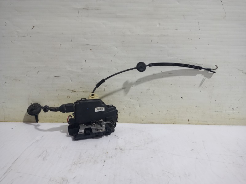 Recambio de cerradura puerta trasera izquierda para volkswagen passat berlina (3b3) advance referencia OEM IAM 3B4839015AL  