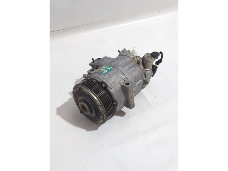 Recambio de compresor aire acondicionado para seat ibiza iii (6l1) 1.4 16v referencia OEM IAM 6R0820803F  