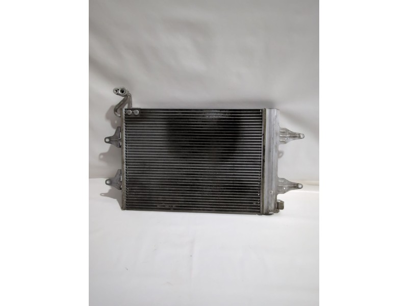 Recambio de condensador / radiador aire acondicionado para seat ibiza iii (6l1) 1.4 16v referencia OEM IAM 6Q0820411K  