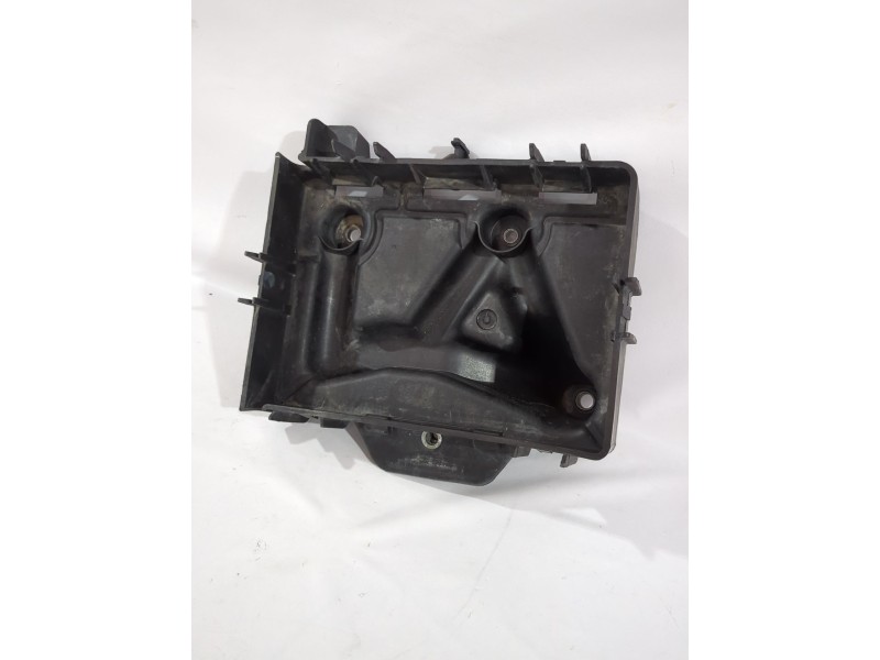 Recambio de soporte bateria para seat ibiza iii (6l1) 1.4 16v referencia OEM IAM 6Q0915331  