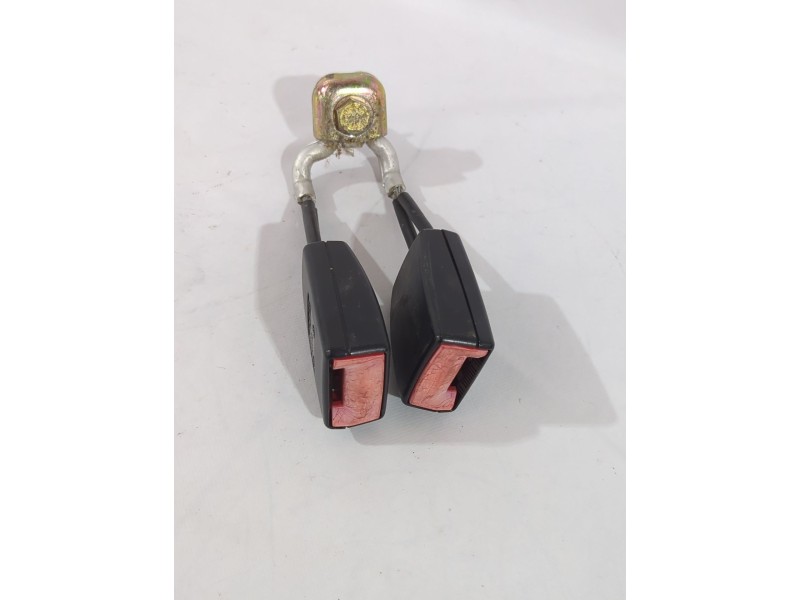 Recambio de enganche cinturon trasero central para seat ibiza iii (6l1) 1.4 16v referencia OEM IAM 6Q0857488B  