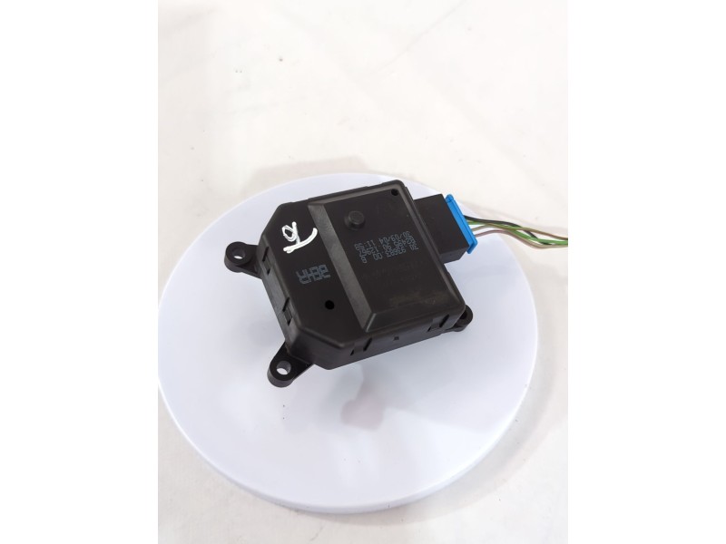 Recambio de motor apertura trampilla para seat ibiza iii (6l1) 1.4 16v referencia OEM IAM 309368300B  