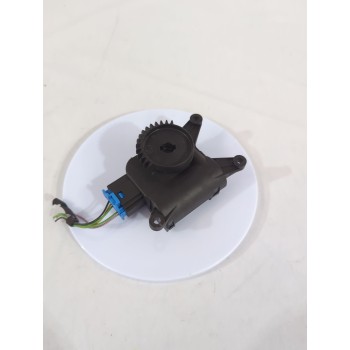 Recambio de motor apertura trampilla para seat ibiza iii (6l1) 1.4 16v referencia OEM IAM 0132801357  