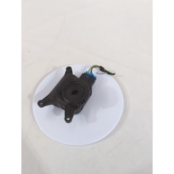 Recambio de motor apertura trampilla para seat ibiza iii (6l1) 1.4 16v referencia OEM IAM 0132801357  