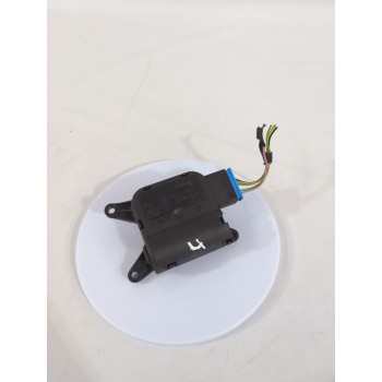 Recambio de motor apertura trampilla para seat ibiza iii (6l1) 1.4 16v referencia OEM IAM 0132801357  