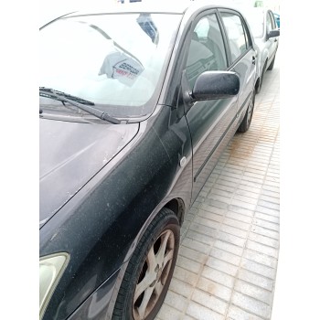 toyota corolla (_e12_) del año 2005