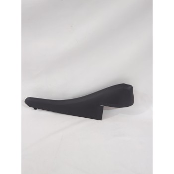 Recambio de moldura para renault master bus referencia OEM IAM 668100009R  