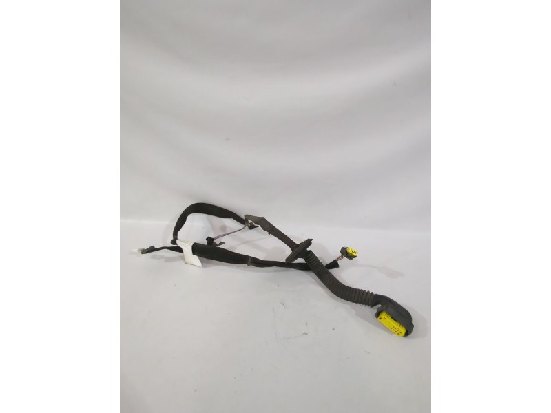 Recambio de cableado puerta para renault clio iii (br0/1, cr0/1) 1.4 16v referencia OEM IAM 8200505304A  