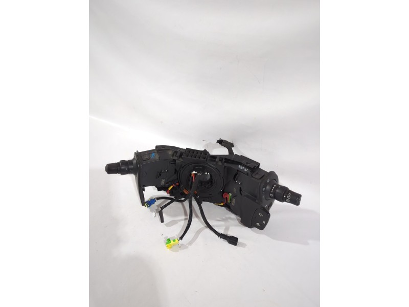 Recambio de mando multifuncion para renault clio iii (br0/1, cr0/1) 1.4 16v referencia OEM IAM 88103003126/8201590627A  