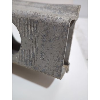 Recambio de refuerzo paragolpes delantero para renault clio iii (br0/1, cr0/1) 1.4 16v referencia OEM IAM 8200124595D  