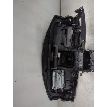 Recambio de salpicadero para renault clio iii (br0/1, cr0/1) 1.4 16v referencia OEM IAM 8200407587  