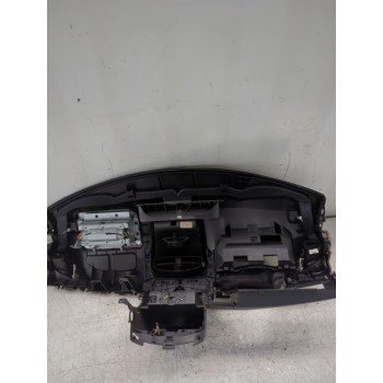 Recambio de salpicadero para renault clio iii (br0/1, cr0/1) 1.4 16v referencia OEM IAM 8200407587  