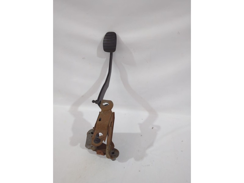 Recambio de pedal embrague para renault clio iii (br0/1, cr0/1) 1.4 16v referencia OEM IAM 8200275893  