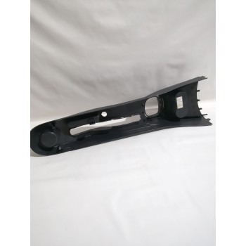 Recambio de consola central para renault clio iii (br0/1, cr0/1) 1.4 16v referencia OEM IAM 8200407985  
