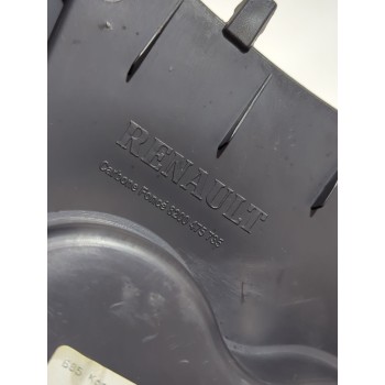 Recambio de consola central para renault clio iii (br0/1, cr0/1) 1.4 16v referencia OEM IAM 8200407985  