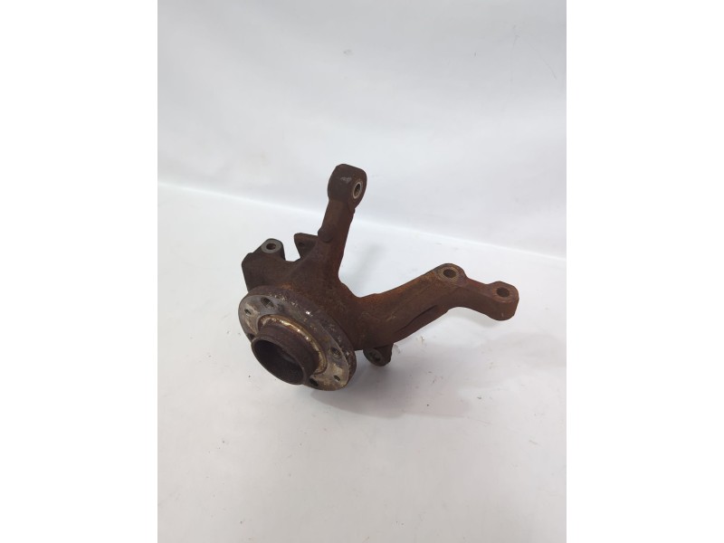 Recambio de mangueta delantera derecha para renault clio iii (br0/1, cr0/1) 1.4 16v referencia OEM IAM 8200345945  