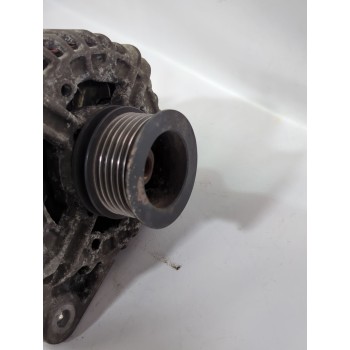 Recambio de alternador para renault clio iii (br0/1, cr0/1) 1.4 16v referencia OEM IAM 8200660025  