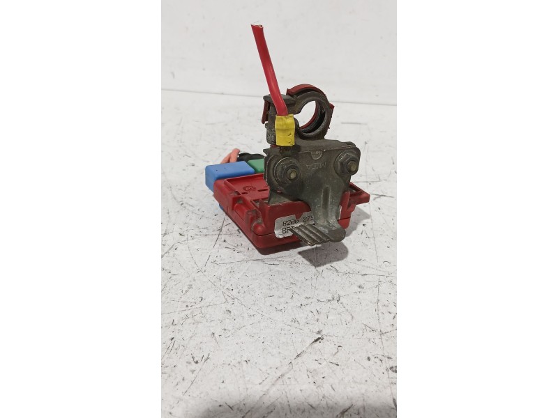 Recambio de caja reles / fusibles para renault clio iii (br0/1, cr0/1) 1.4 16v referencia OEM IAM 8200279219  