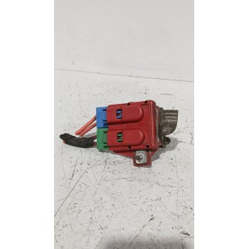Recambio de caja reles / fusibles para renault clio iii (br0/1, cr0/1) 1.4 16v referencia OEM IAM 8200279219  