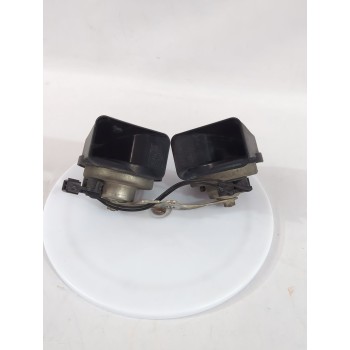 Recambio de claxon para renault clio iii (br0/1, cr0/1) 1.4 16v referencia OEM IAM 8200491390  