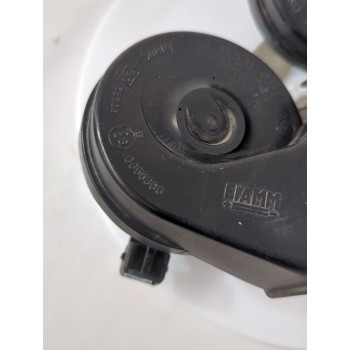 Recambio de claxon para renault clio iii (br0/1, cr0/1) 1.4 16v referencia OEM IAM 8200491390  