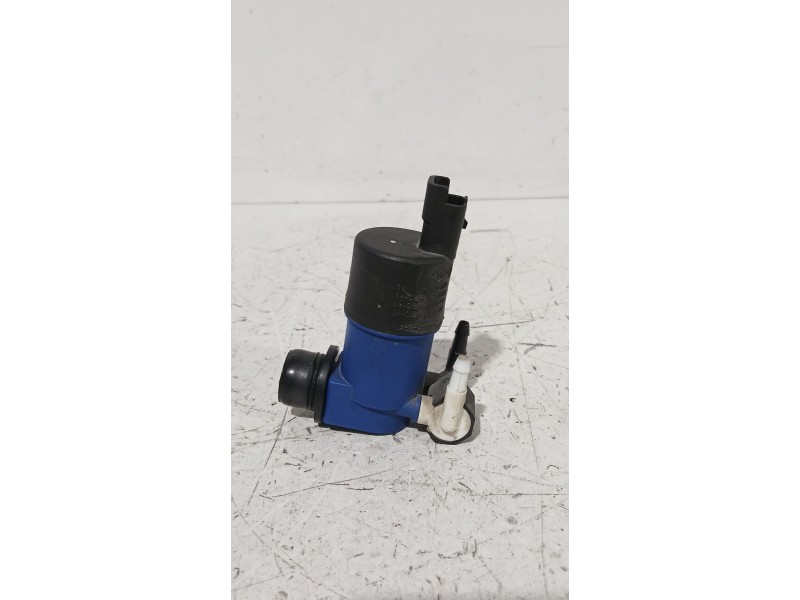 Recambio de bomba limpia para renault clio iii (br0/1, cr0/1) 1.4 16v referencia OEM IAM 9641553980  