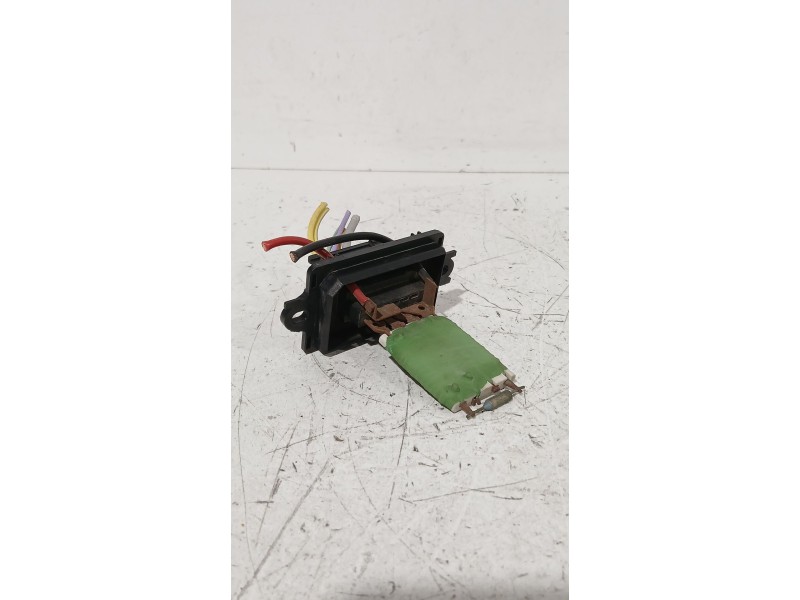 Recambio de resistencia calefaccion para renault clio iii (br0/1, cr0/1) 1.4 16v referencia OEM IAM 030962L  