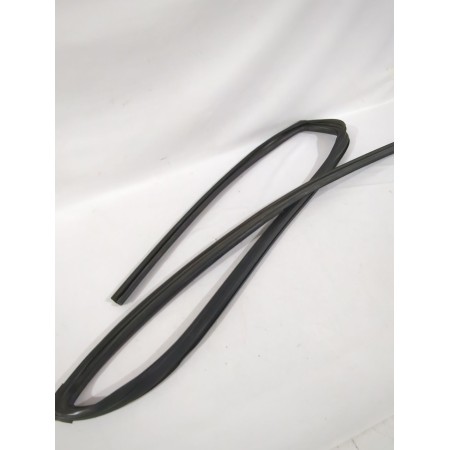 Recambio de goma contorno para hyundai elantra (xd) 2.0 crdi cat referencia OEM IAM 821402D001  