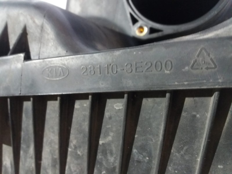 Recambio de filtro aire para kia sorento 2.5 crdi cat referencia OEM IAM 281103E200  