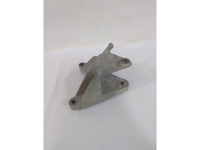 Recambio de soporte motor para opel astra j sedán 1.7 cdti (69) referencia OEM IAM 13248664  
