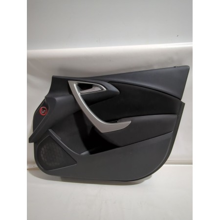Recambio de guarnecido puerta delantera derecha para opel astra j sedán 1.7 cdti (69) referencia OEM IAM 13315234  